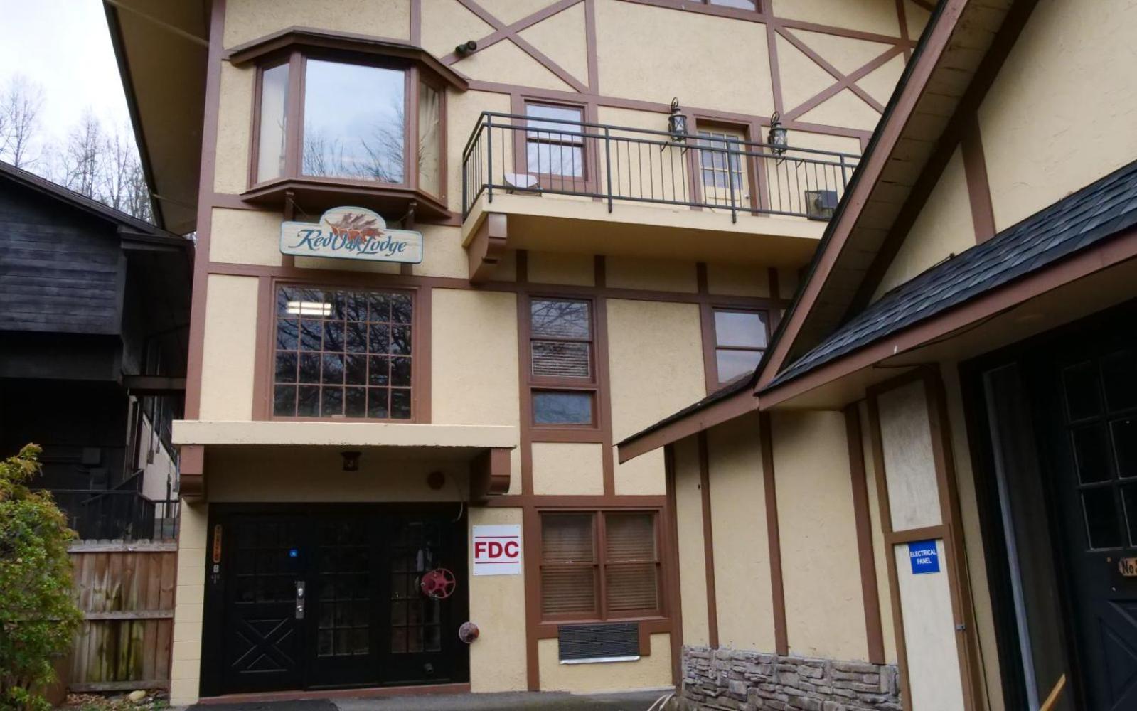 Red Oak Lodge Гетлинбург Екстериор снимка